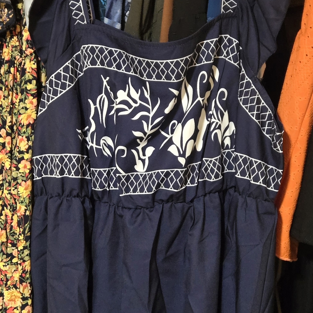 SHEIN Navy Blue and White Floral Blouse New Without Tags